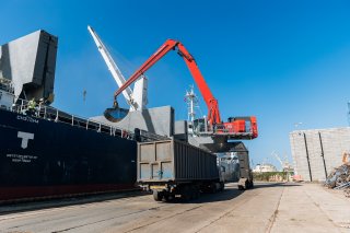 40681e90604be7cf71a560d75ac6875bb32b9b47